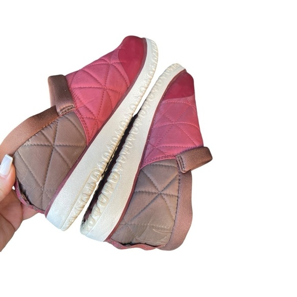 LL Bean Men's Mountain Nylon Mesh Ultralight PrimaLoft Slip-Ons Slippers Size:9M - Picture 10 of 11